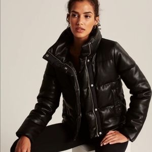 Abercrombie & Fitch Vegan Mini Puffer
